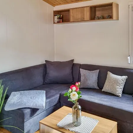 2 Bedroom Gorgeous Stacaravan In Lohmen Am *