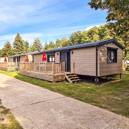 2 Bedroom Gorgeous Stacaravan In Lohmen Am Garden